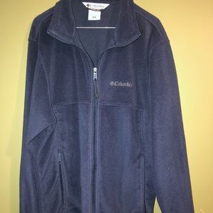Lightly worn unisex navy blue Columbia jacket